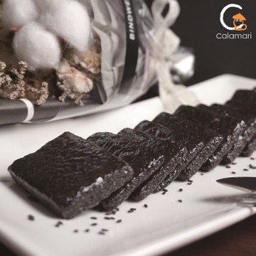 養生黑芝麻糕《Calamari》
